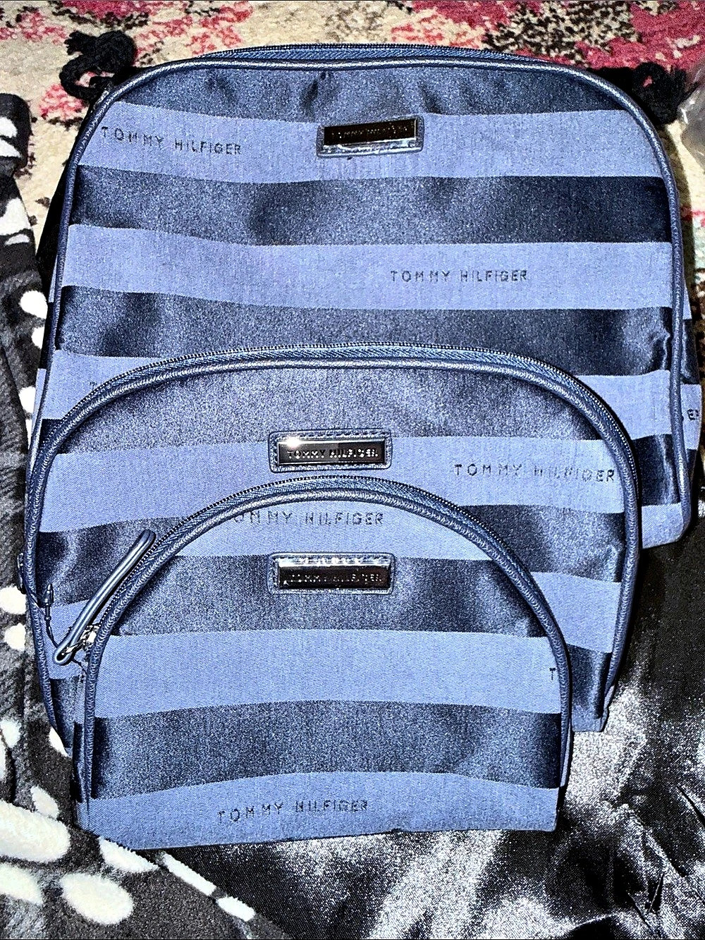 Tommy Hilfiger Blue Striped Cosmetic Bag Set Like New